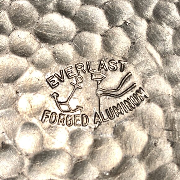 Set of 4 Everlast MCM Hammered Aluminum Coasters - Picture 4 of 7